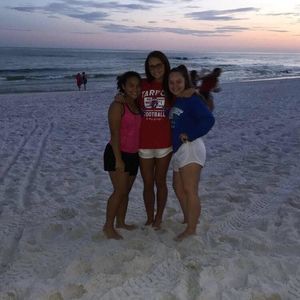 Meet your Posher, Hannah